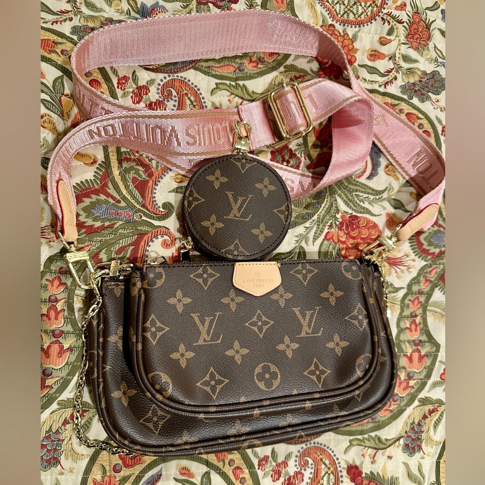 New designer inspired 3 in one.
